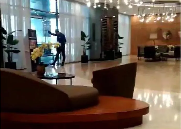 1 Br- With Balcony -shore 2 Tw2 - Pasay Moa
